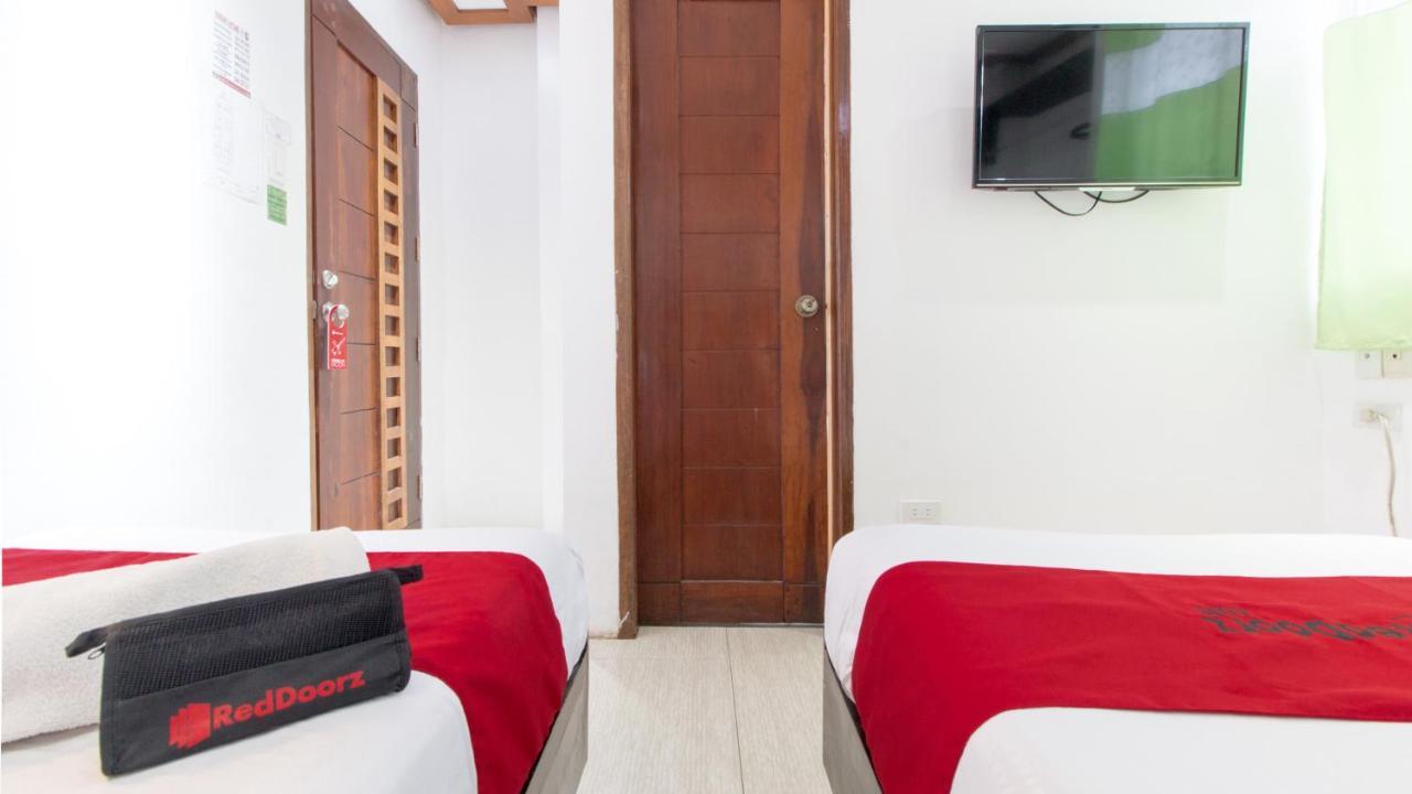 Hotel Reddoorz @ Real Fatima Tacloban Anibong Exterior foto